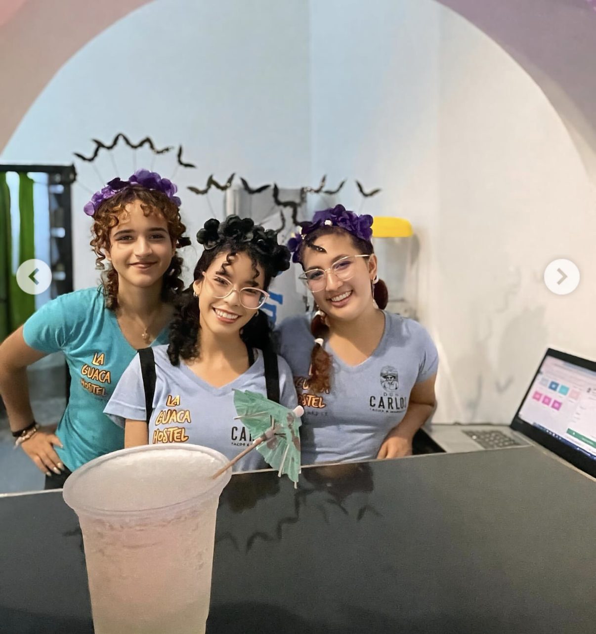 Staff Bilingüe